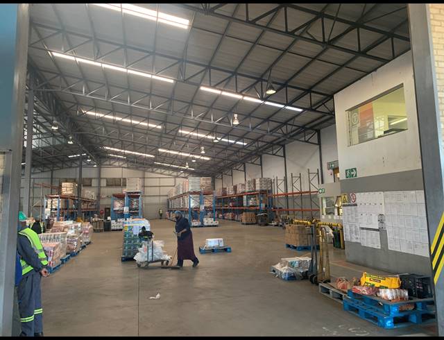 4,082M² WAREHOUSE FOR SALE IN MEISIES HALT